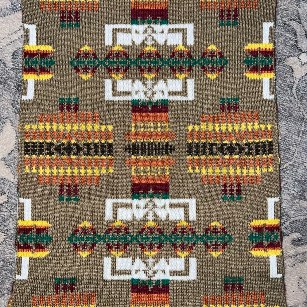 Geometric Patterned Scarf